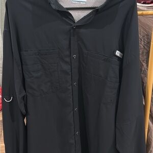 Columbia Men's Black Lightweight Shirt